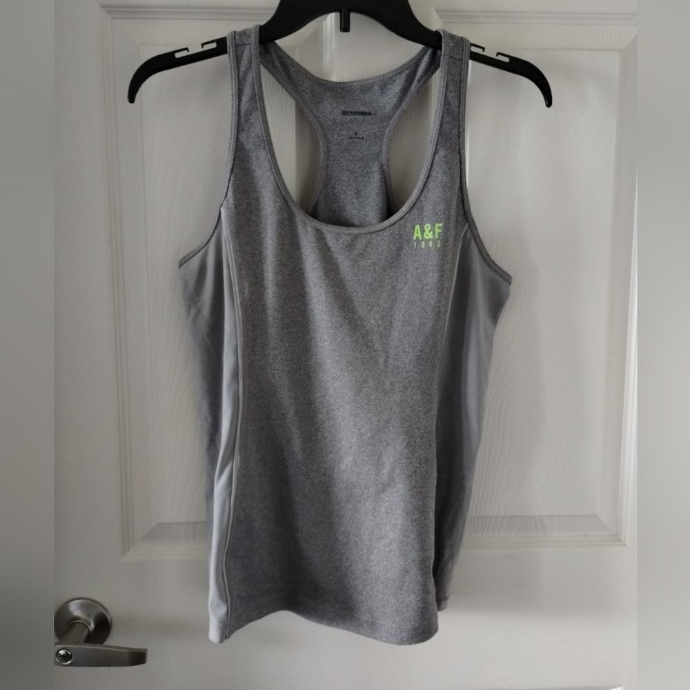Abercrombie & Fitch Gray Racerback Tank Top Size M